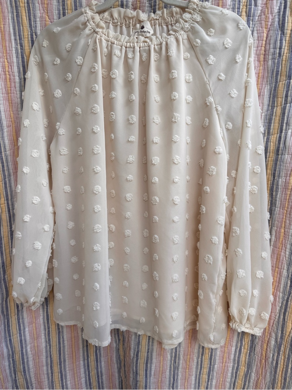 Betsey’s Boutique Shop Ivory Polka Dot Chiffon Ruffle Peasant Blouse Sz M